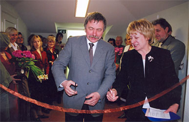 2006.g. 19.aprīlis.  Pedagoģijas muzeju  Anniņmuižā atklāj  prorektors I.Muižnieks