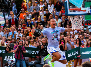 Roberts Jaunozols Sprite Street Slam-dunk 2013 konkursā Grīziņkalnā, Foto: Matīss Galdiņš