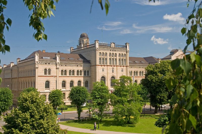 SM un LU parakstīs memorandu par sadarbību pētniecībā un inovāciju izstrādē