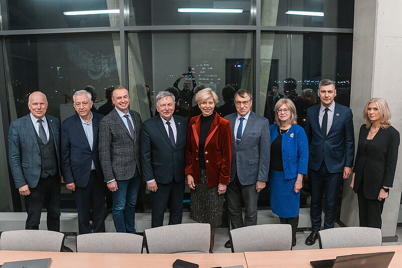 Izglītības un zinātnes ministre Anda Čakša un LU vadība pārrunā nozares izaicinājumus un valdības rīcības plāna projektu