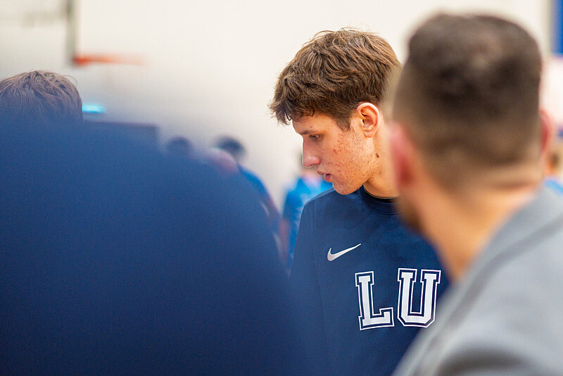 Latvijas Universitātes basketbola komanda aicina apmeklēt labdarības spēli 