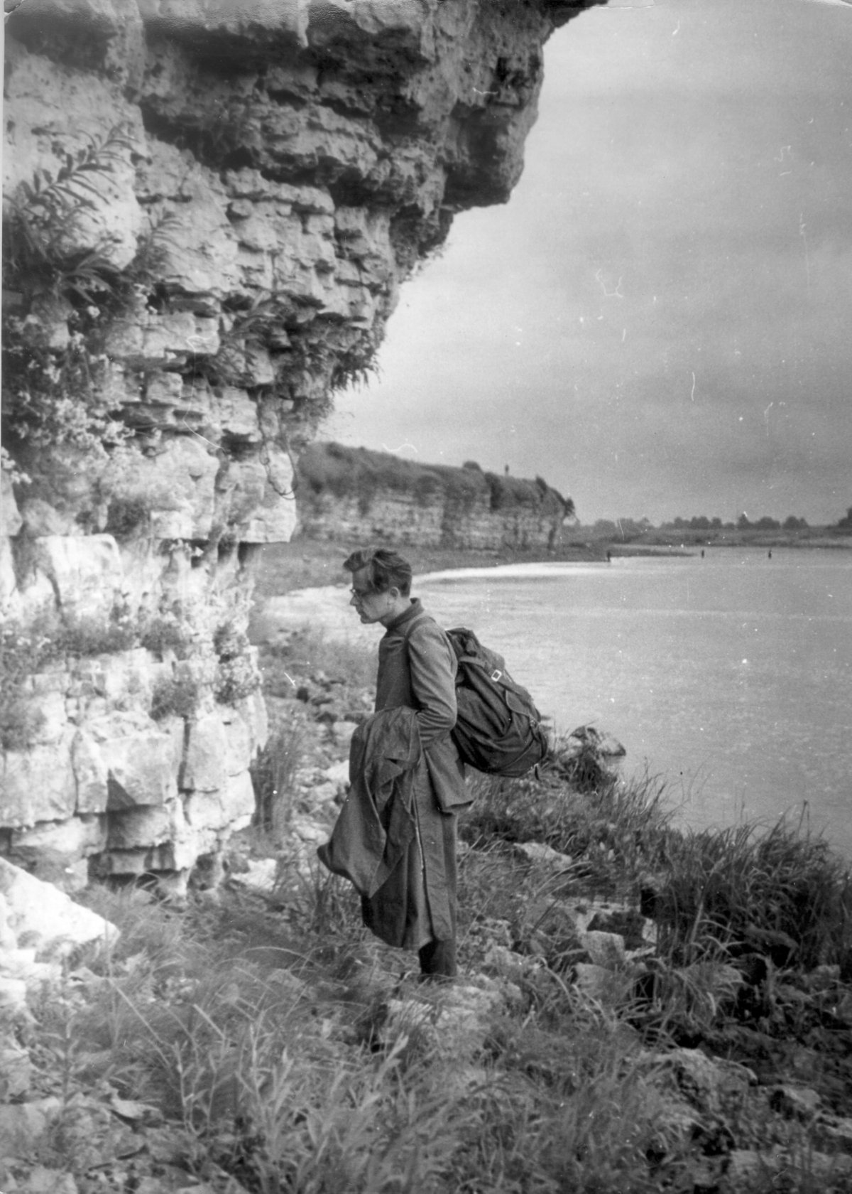 2. attēls. Daugavas krastā pie Pļaviņām 20.gs. 50. gados. Foto: no LU Muzeja krājuma 2. attēls. Daugavas krastā pie Pļaviņām 20.gs. 50. gados. Foto: no LU Muzeja krājuma