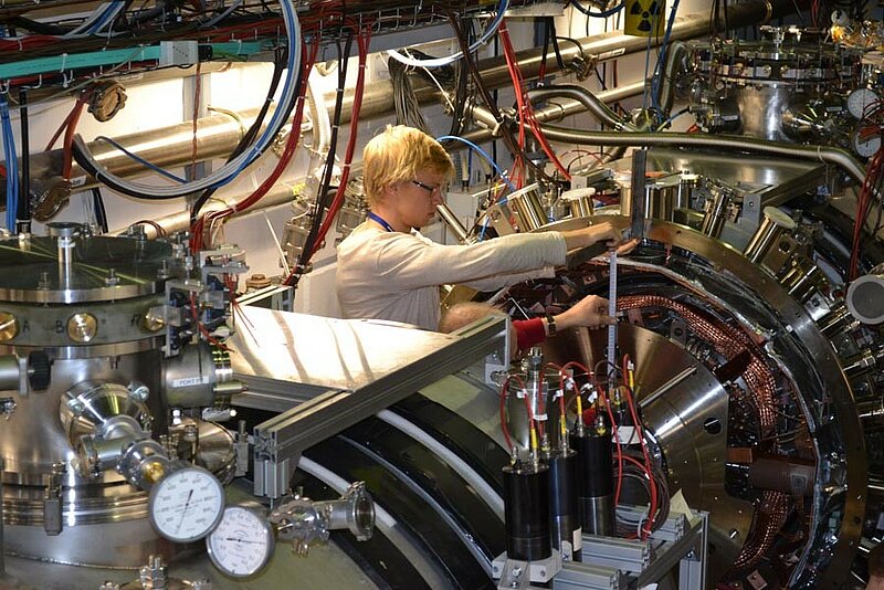 LU FMOF Lāzeru centrs kļuvis par CERN Antiūdeņraža eksperimenta partneri