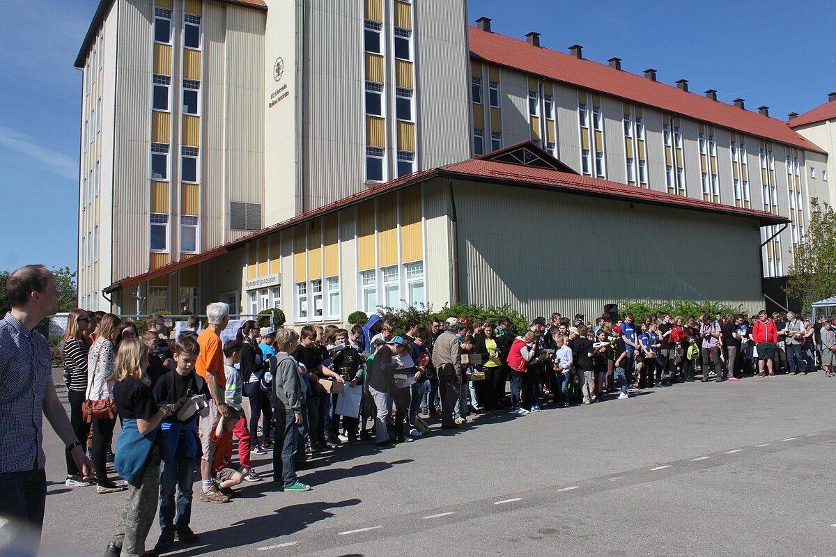 Latvijas Universitātes Cietvielu fizikas institūts Latvijas Universitātes Cietvielu fizikas institūts