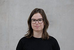 Esteres Mitjakovas foto
