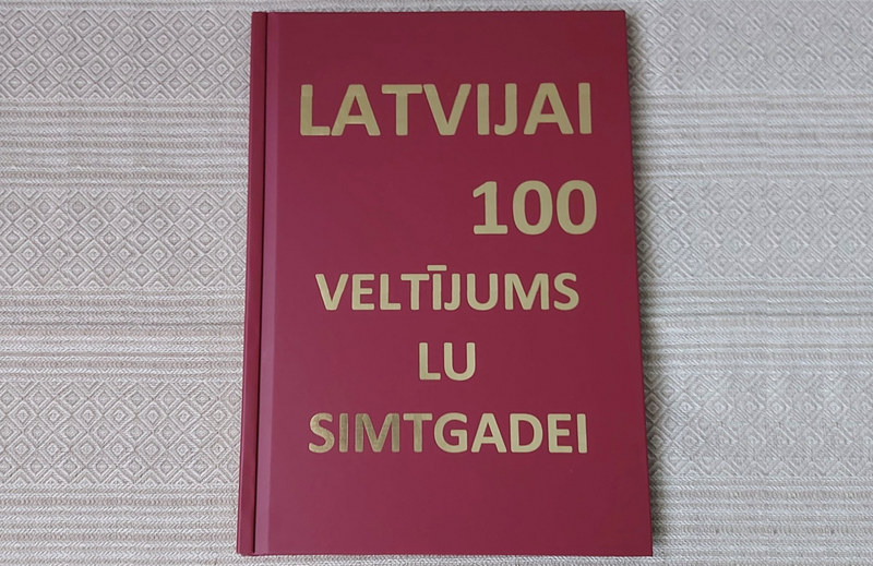 Tapis izdevums – veltījums Latvijas Universitātes simtgadei