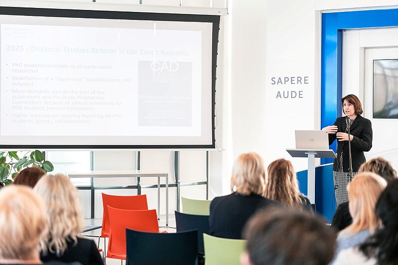 Ostravas Tehniskās Universitātes doktorantūras skolas pārstāve Dr. Alena Kašparkova