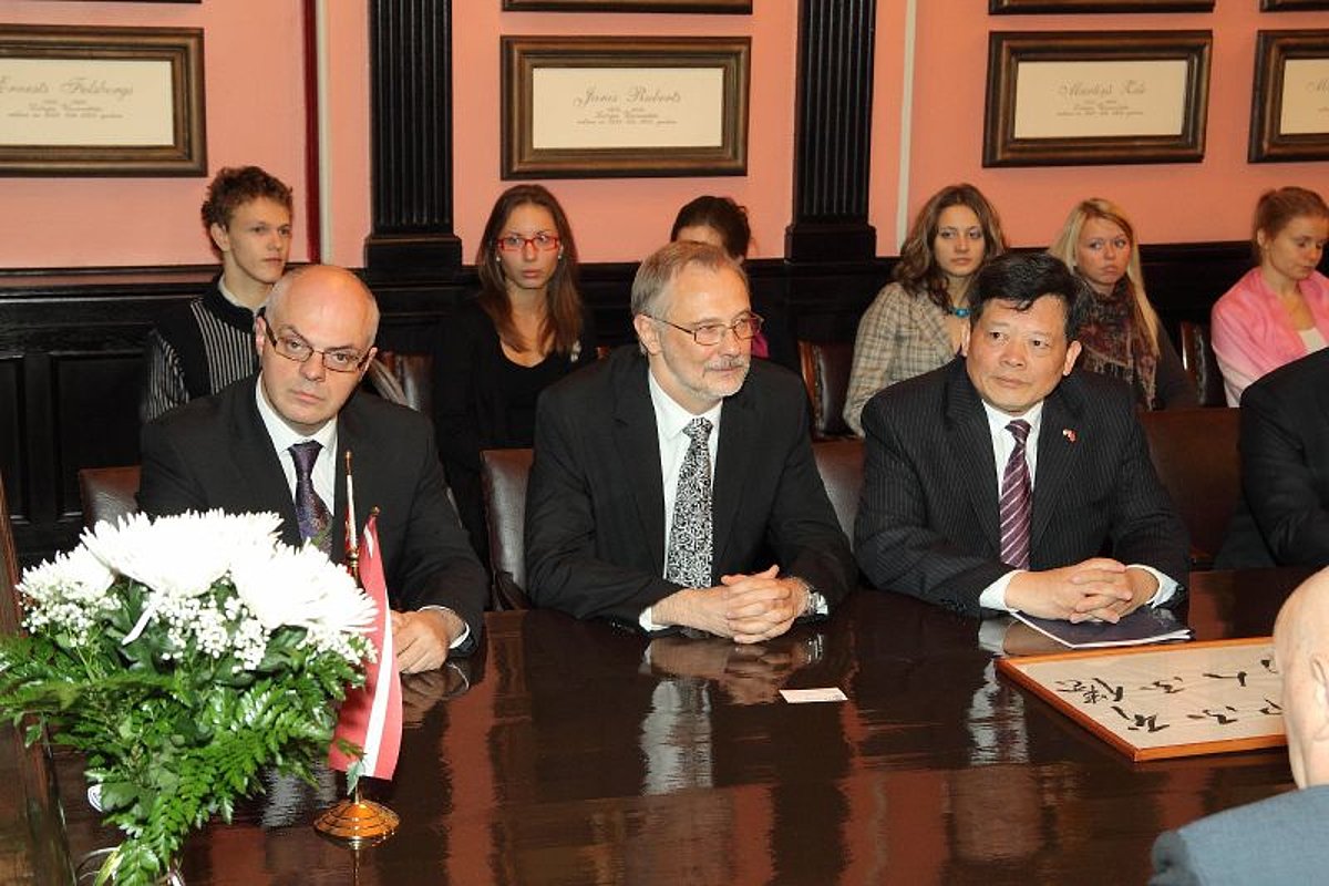 LU Konfucija instituta atklasana