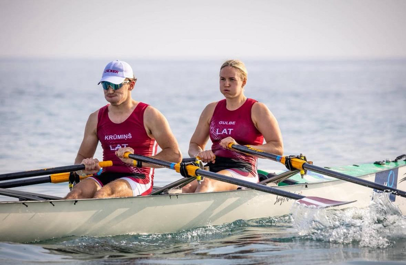 Airētāji uz ūdens sacensībās