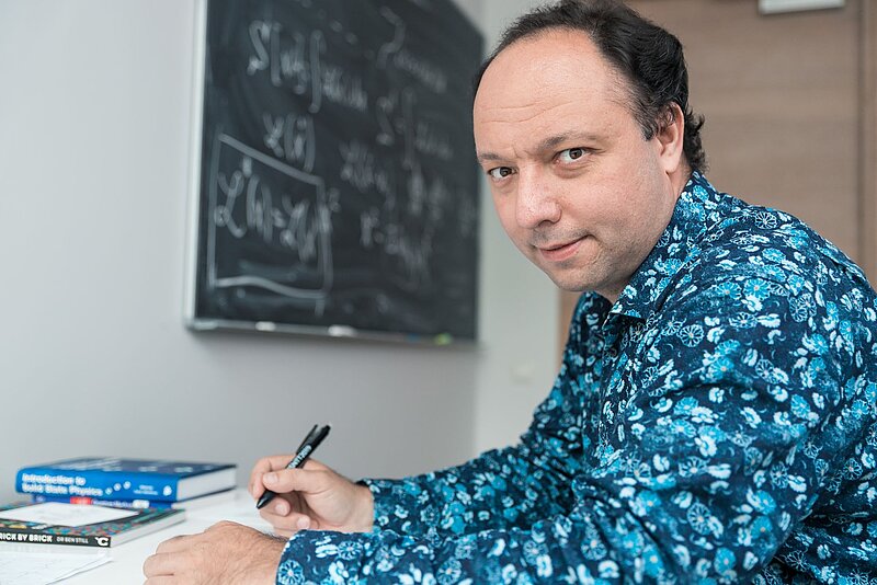 Vjačeslavs Kaščejevs: Tenūrprofesūra – ļoti jaudīgs instruments