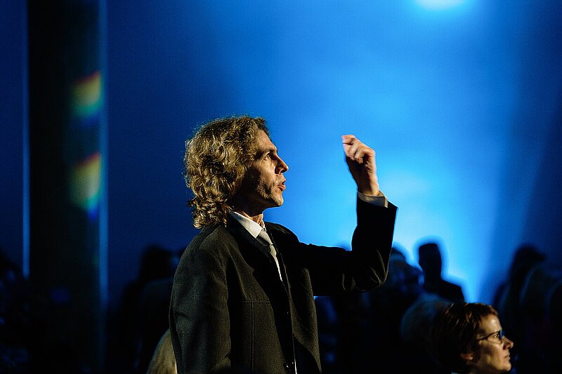 Edgars Vītols saņem “Kormūzikas gada balvu 2025” nominācijā “Gada kora vadītājs”