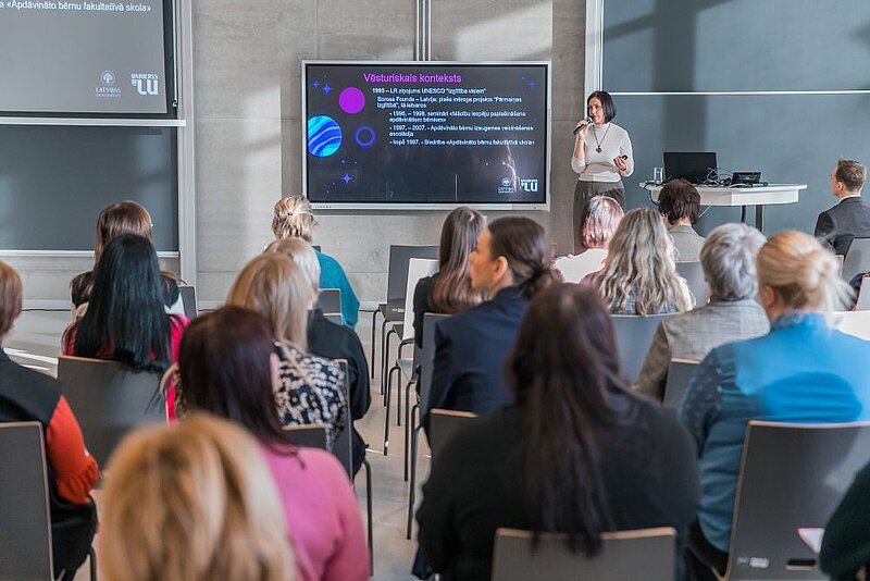 “Skolotāju istaba” - īpaša telpa skolotājiem studiju festivālā “Universs@LU” 