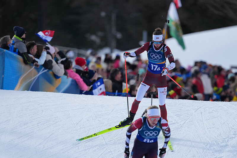 LU studente Estere Volfa piedzīvo olimpisko debiju jauktajā biatlona stafetē