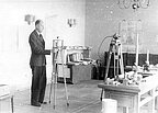 L. Slaucītājs Baltijas Universtātē Pinebergā, 1946. A. Dreimaņa foto.
