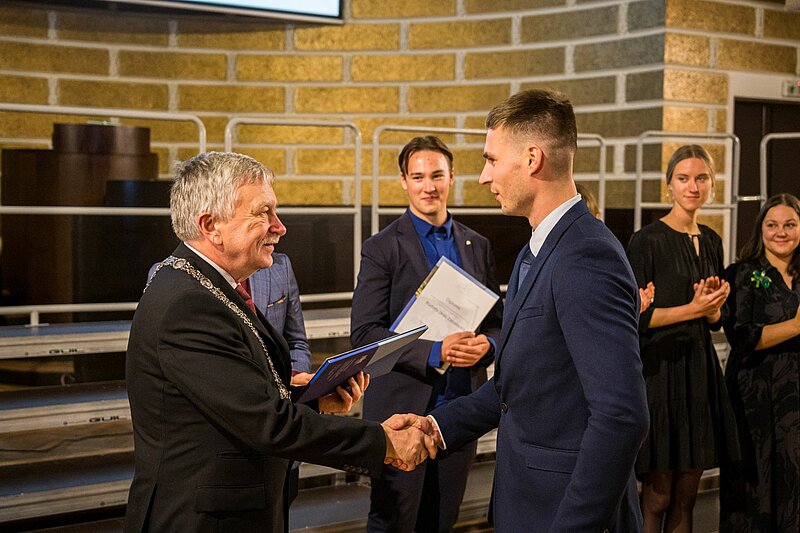 LU students un duālās karjeras sportists Pauls Bertrams Klucis saņem Kristapa Morberga stipendiju