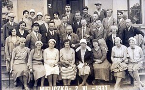 Reinis Kampe (ceturtajā rindā, labajā pusē ar cepuri galvā) LU ģeoloģijas studentu ekskursijā uz Poliju 1931. gadā. Foto: no LU Muzeja Ģeoloģijas kolekcijām