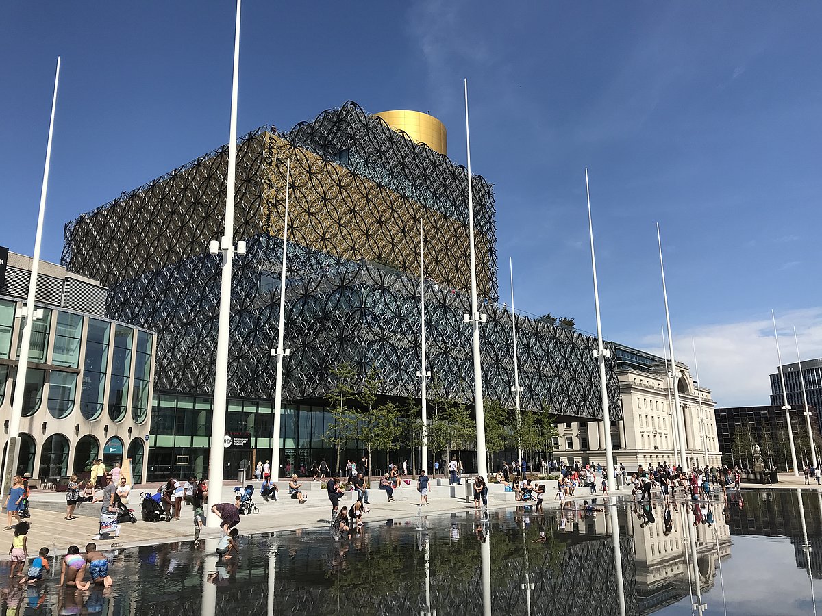 Birmingemas publiskā bibliotēka, kurā Birmingemas latvieši rīko dzejas dienas. Foto: Ingmārs Čaklais