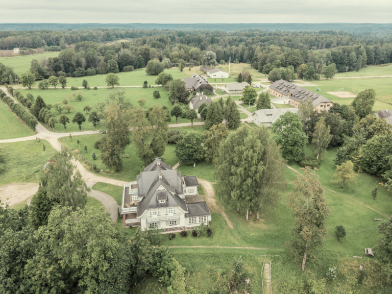 LU Atpūtas un konferenču komplekss “Ratnieki” iepazīstina ar jaunu vizuālo identitāti