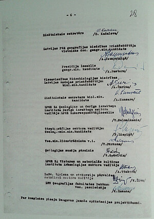 3. attēls. 1958. gada 14. marta petīcijas „Par komplekso pieeju Daugavas jaunās spēkstacijas projektēšanai” lapa ar V. Grāvīša parakstu. Foto: no J. I. Padedža, M. Mintaura grāmatas „Atmiņu Daugava” 96. lpp.