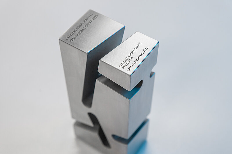 Latvijas Universitāte saņem Latvijas Korporatīvās pārvaldības balvu