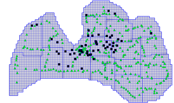 Latvijas teritorijas modelēšanas dizains (zaļie trijstūri - savietotie GNSS/nivelēšanas punkti, melnie kvadrāti - vertikālas nolieces mērījumi)