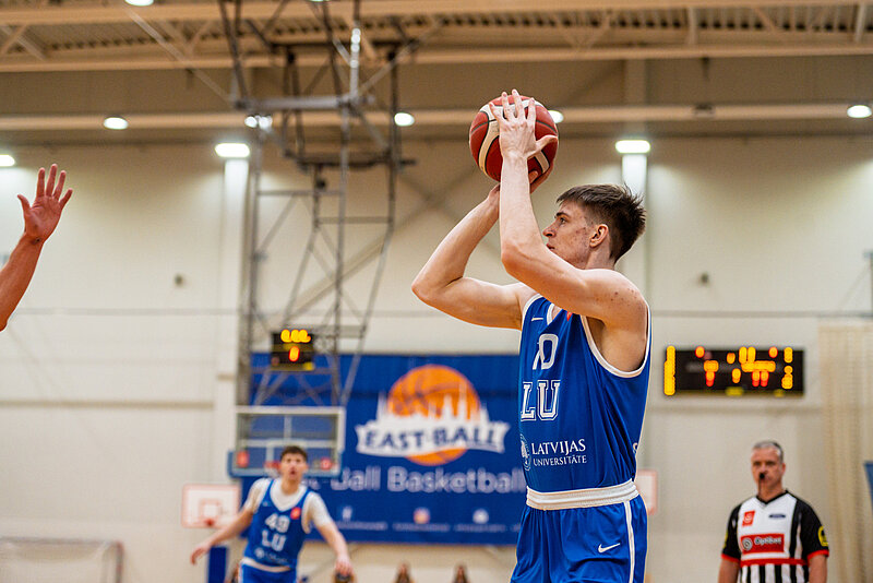 LU basketbola komanda sīvā cīņā piekāpjas TALTECH/ALEXELA 