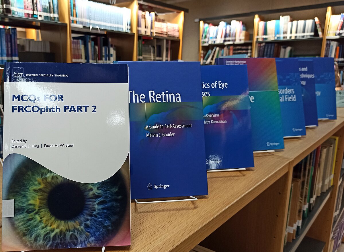 LU Fizikas, matemātikas un
optometrijas fakultātes Optometrijas
un redzes zinātnes nodaļas grāmatu
dāvinājums LU Bibliotēkai.