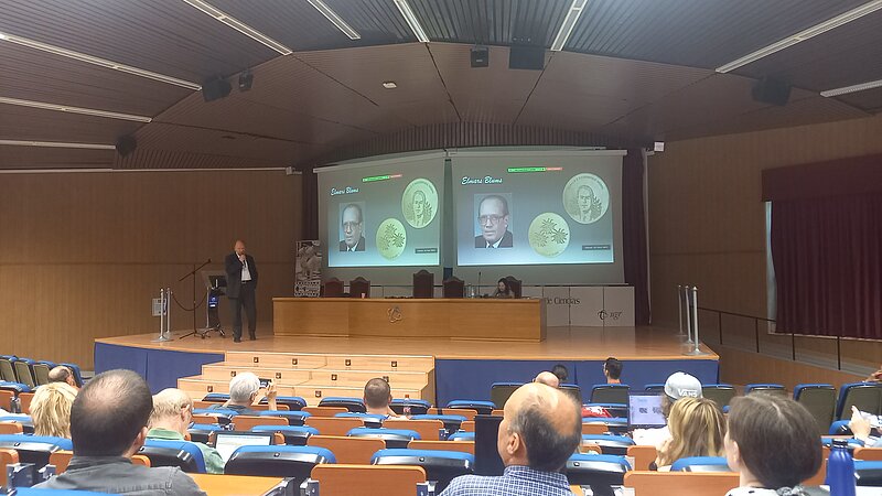 LU Fizikas institūta profesors Elmārs Blūms saņem augstu atzinību magnētisko šķidrumu konferencē Spānijā