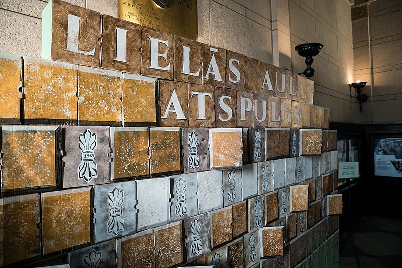 Izstāde par Lielo aulu pārcelta uz Akadēmisko centru