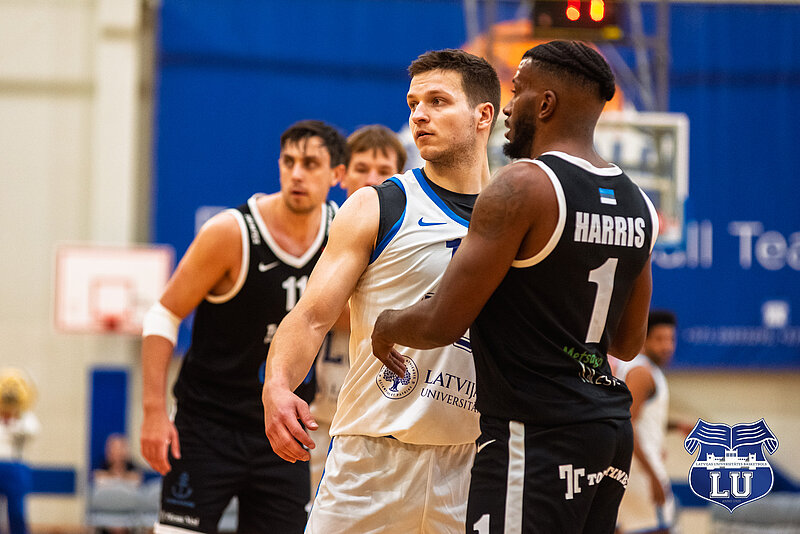 LU basketbola komanda atklāj 16. sezonu līdzjutēju priekšā