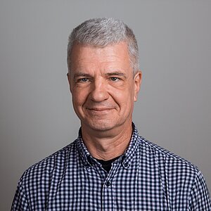 Prof. Ēriks Jēkabsons