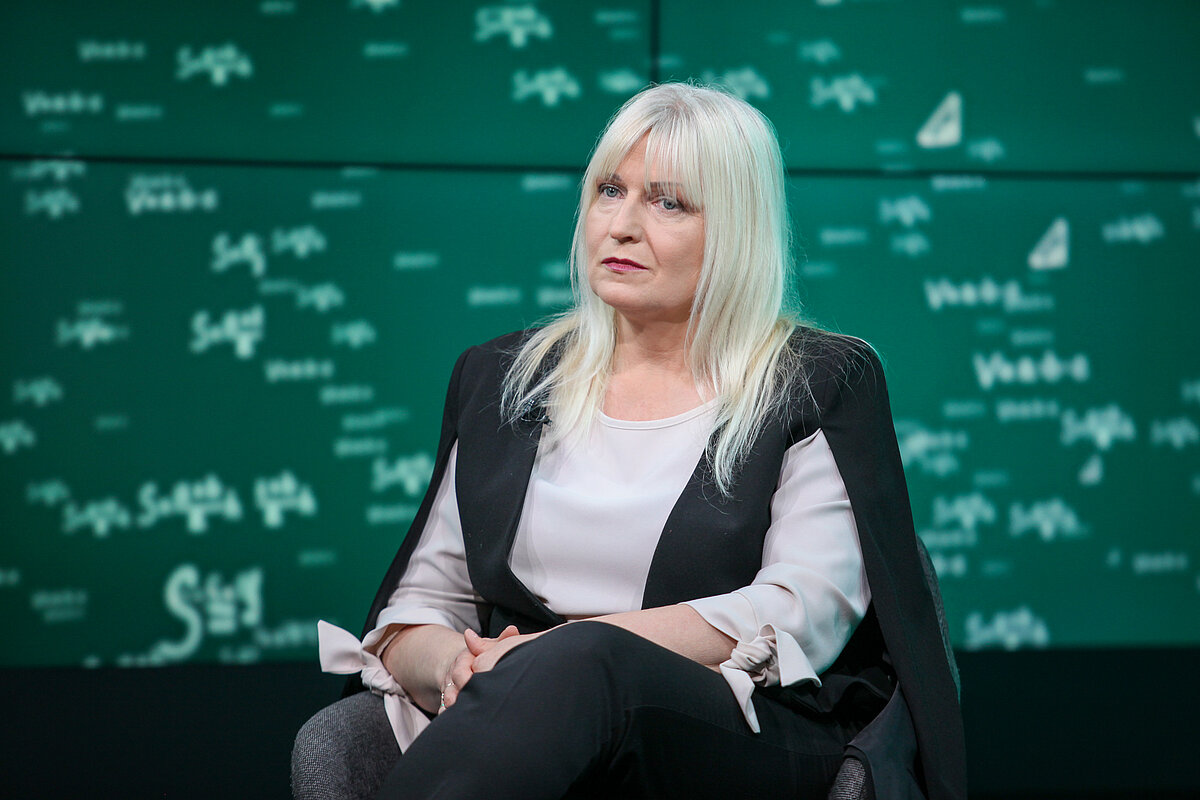 LBTU Tehnoloģiju un zināšanu pārneses nodaļas vadītāja prof. Sandra Muižniece-Brasava. Raidījums "Latvijas Formula", TV 24 studija.