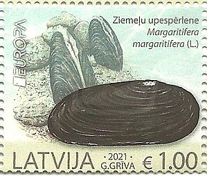 2021. gadā Latvijas Pasts laida klajā pastmarku ar ziemeļu upespērlenes attēlu.