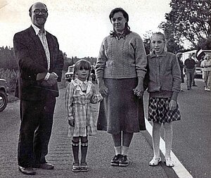 Eglīšu ģimene Baltijas ceļā 1989. gadā. No I. Eglīša personīgā arhīva