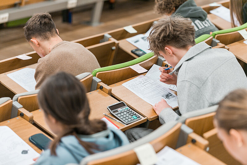 Vairāk nekā 100 LU ekspertu izstrādā metodiskos materiālus skolotājiem dažādās mācību jomās