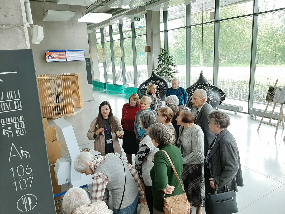 LU Akadēmiskajā centrā viesojas LU Senioru kluba biedri. LU Senioru klubs