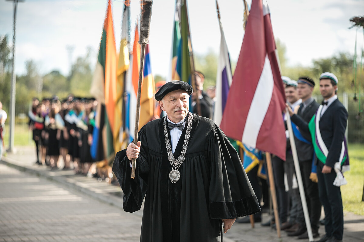 Latvijas Universitātes rektors profesors Indriķis Muižnieks jauno studentu svētkos «Aristotelis» 2020. gadā. © Foto: Toms Grīnbergs, Latvijas Universitātes Komunikācijas un inovāciju departaments