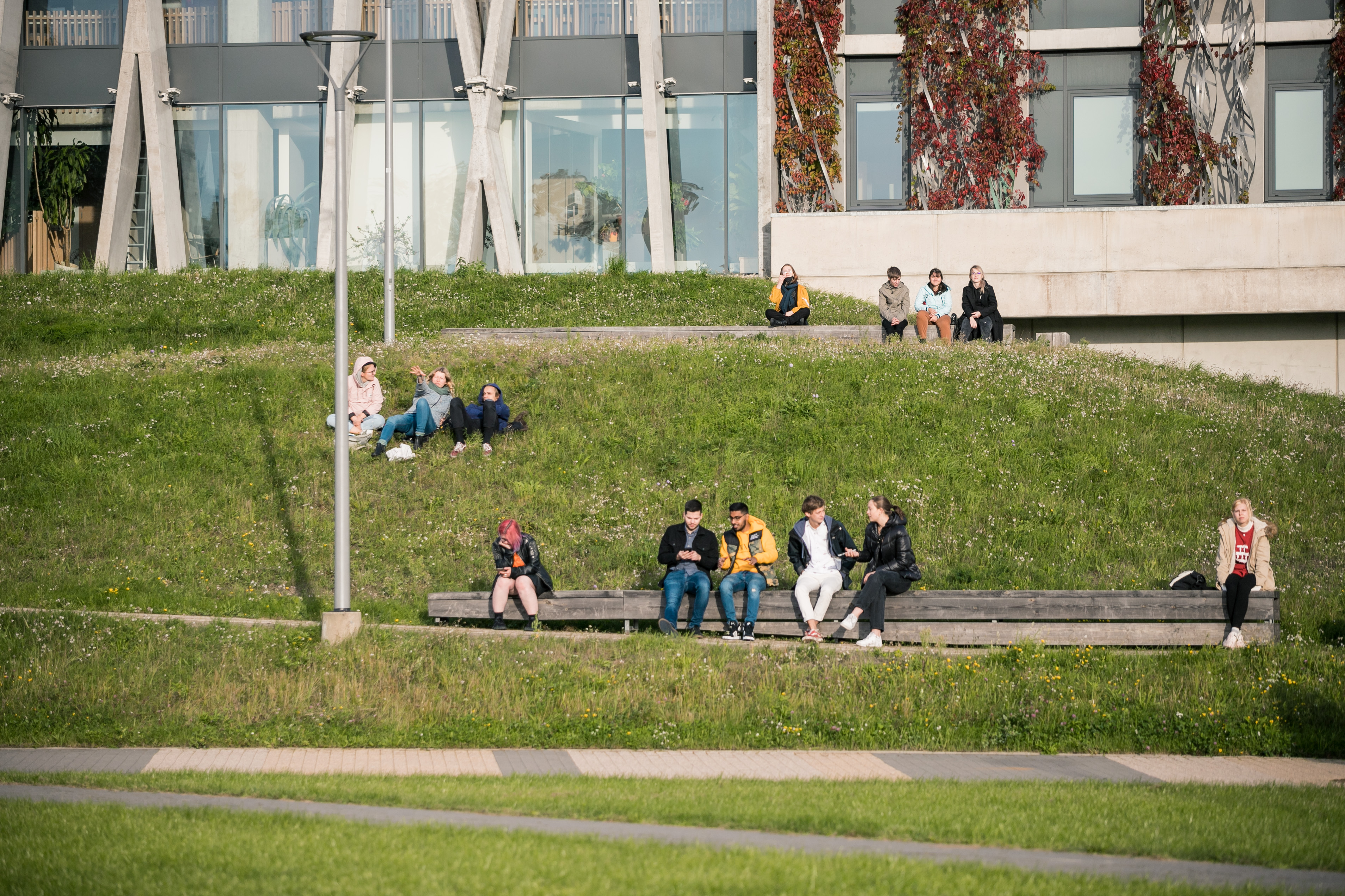 Studenti pie LU Dabas mājas