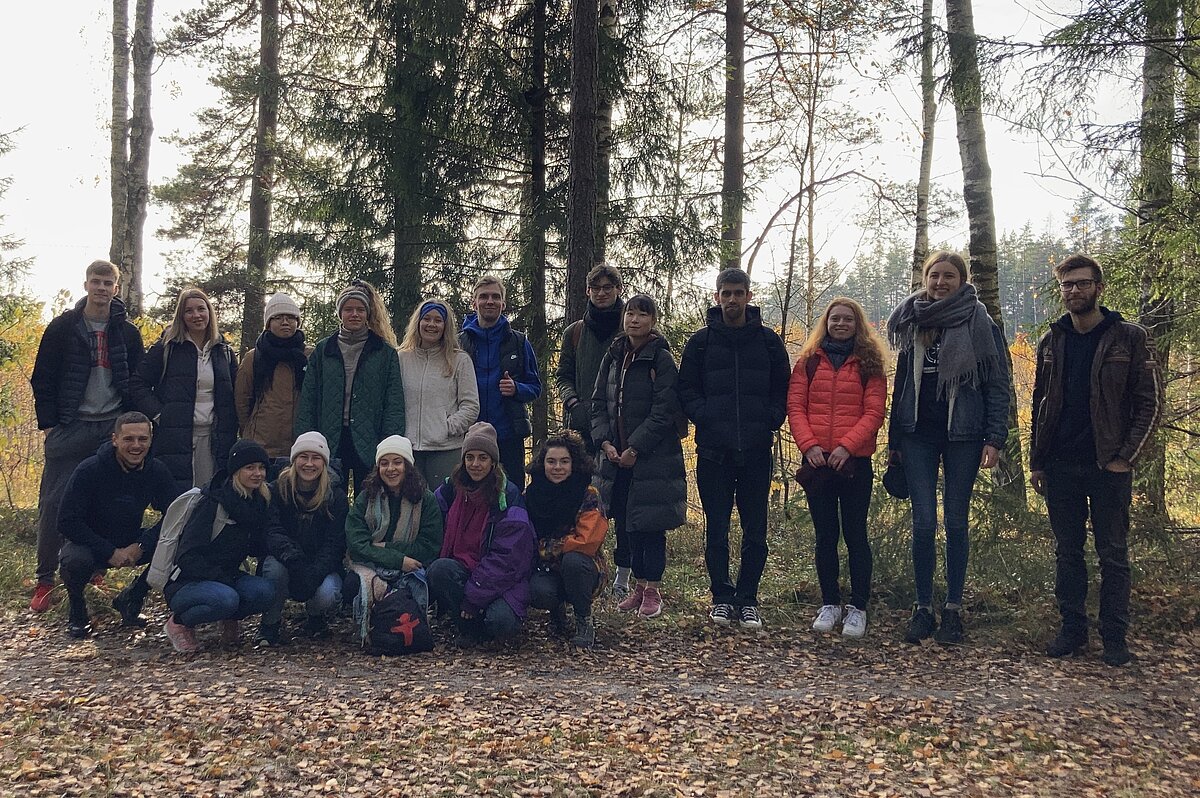 LU studenti rudens pārgājienā