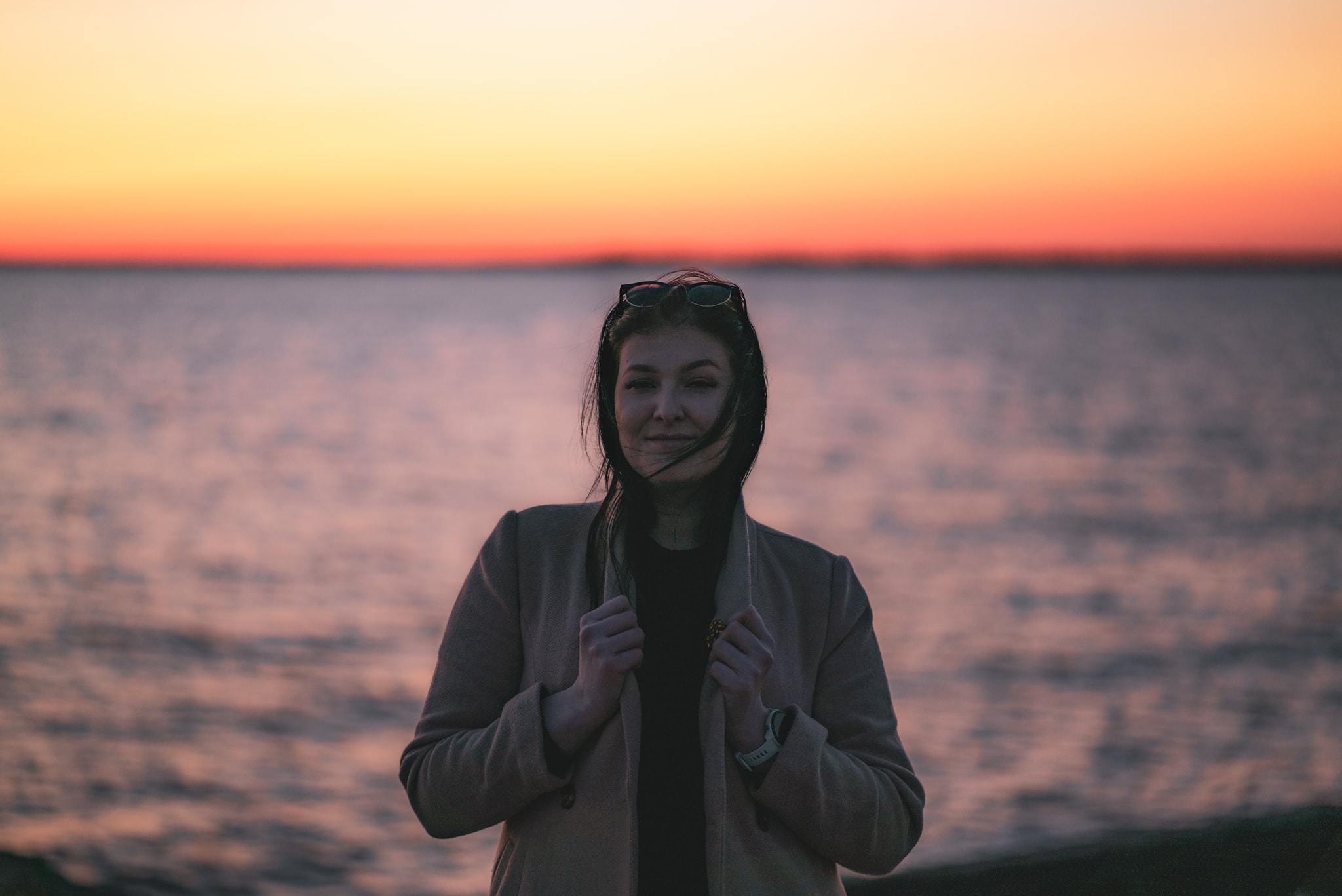 Skolotāja Linda Sausiņa jūras krastā
