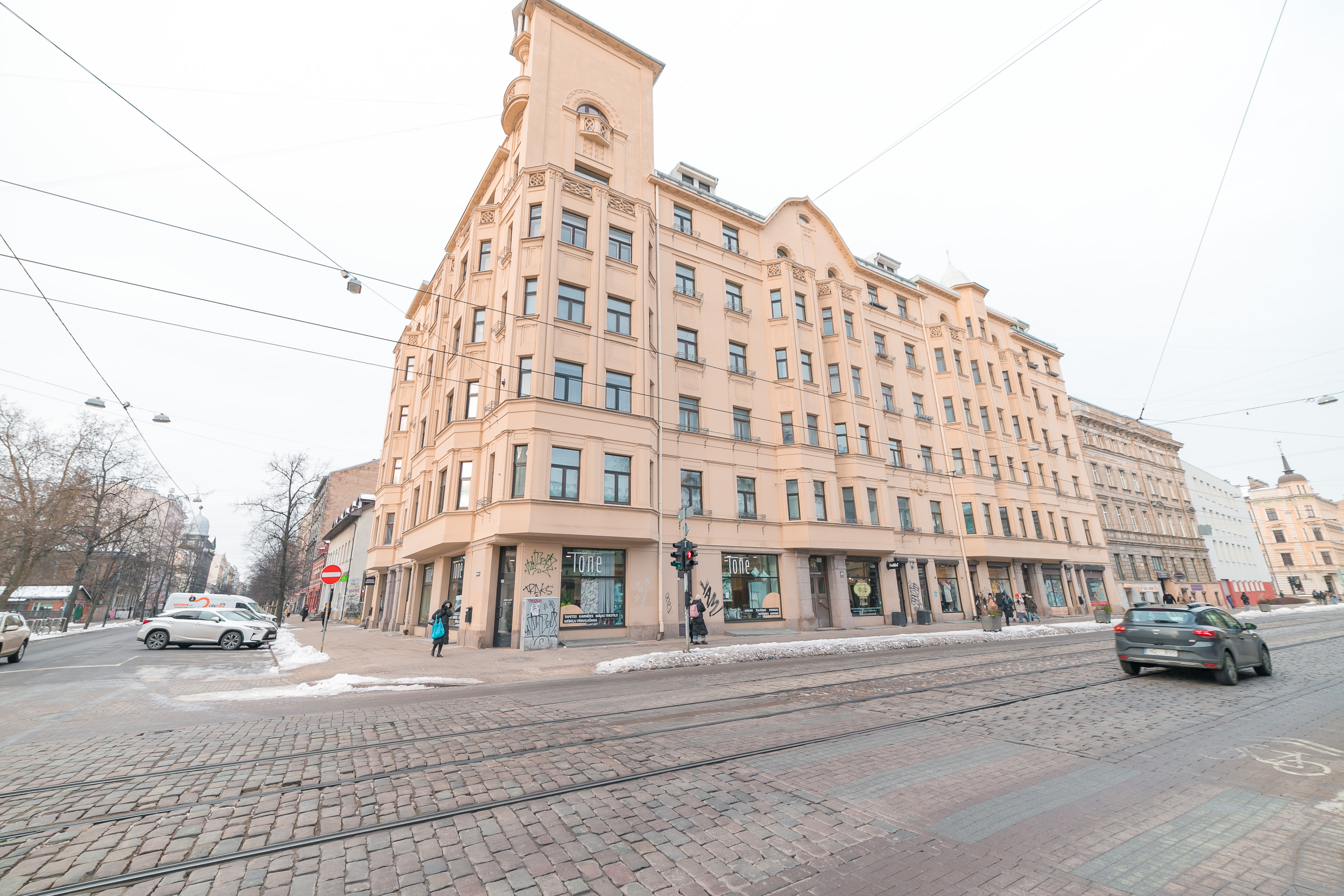 Ēka Rīgā, K. Barona ielā 49