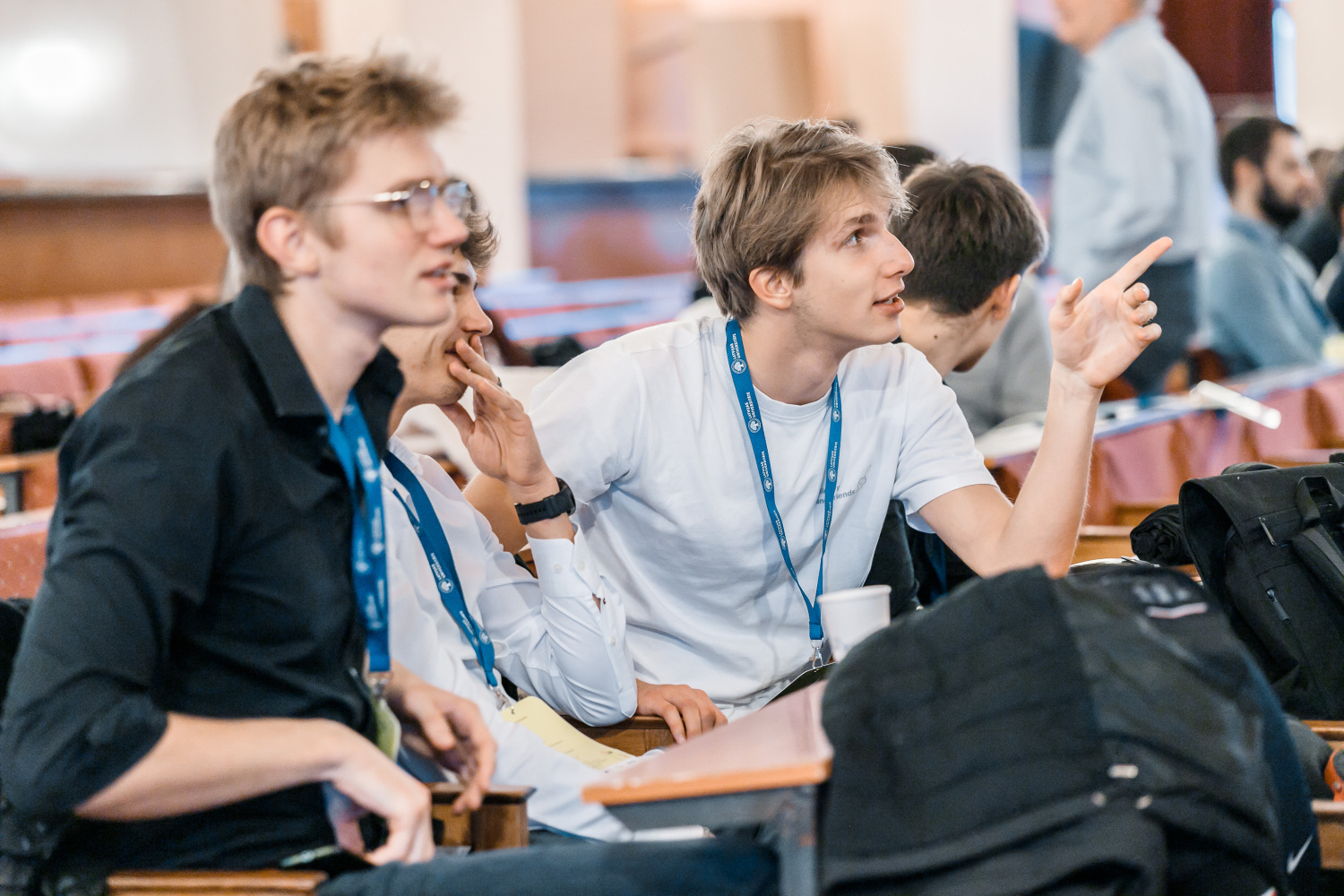 Studenti hakatonā