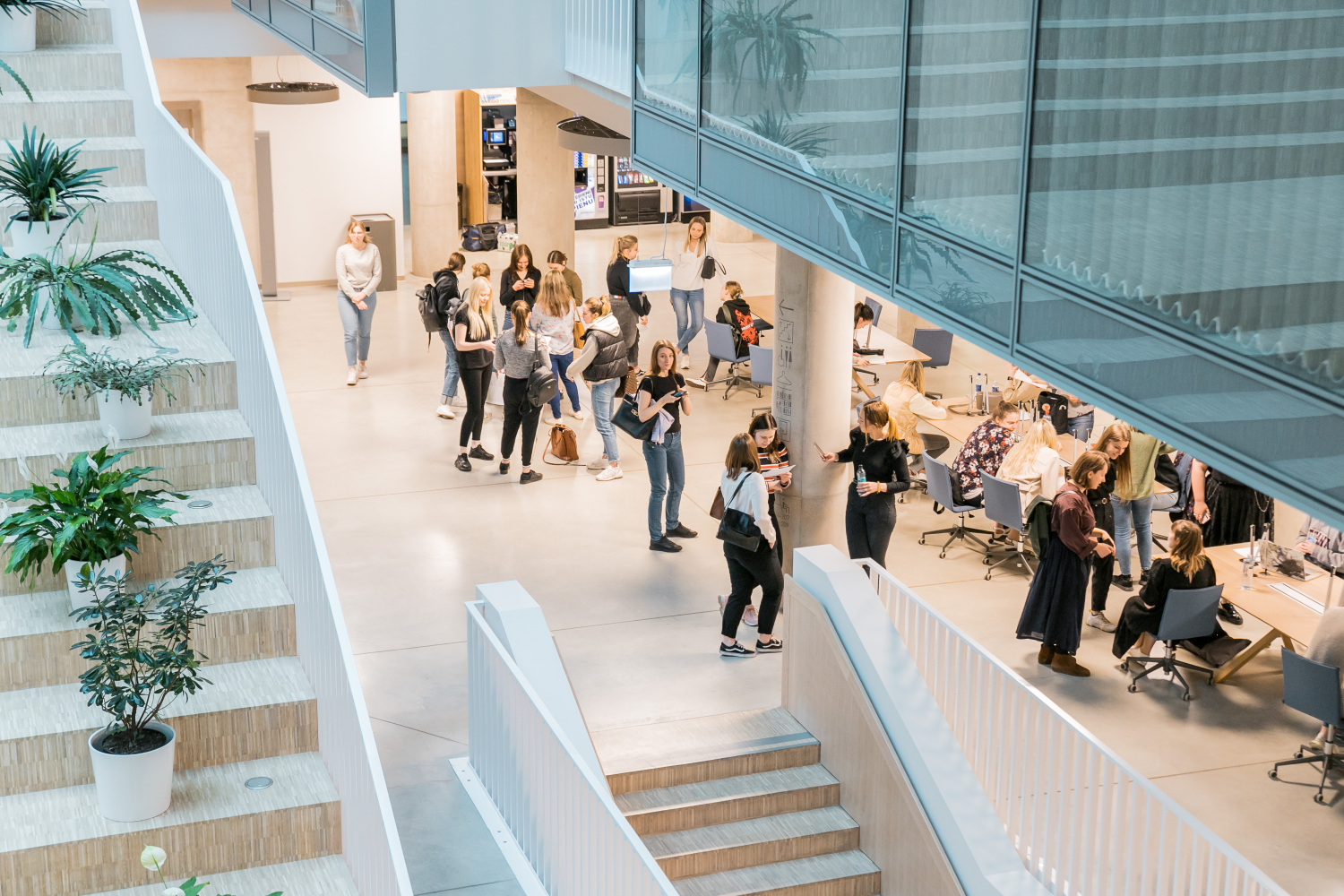 Studenti LU Zinātņu mājā