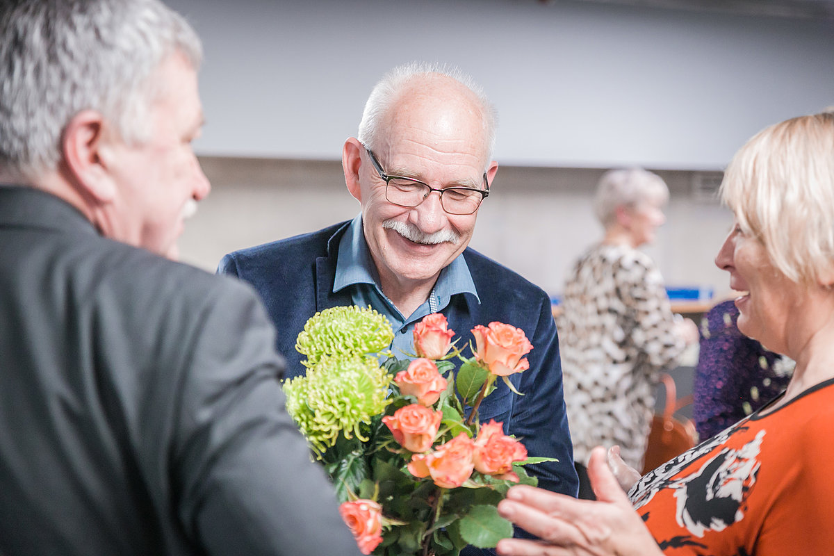 Prof. emer. Ivars Lācis grāmatas prezentācijā. Foto: Toms Grīnbergs, LU KID.